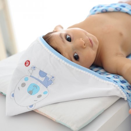 Toalha com Capuz Bordado e Forro de Fralda Animais Azul Fisher-Price